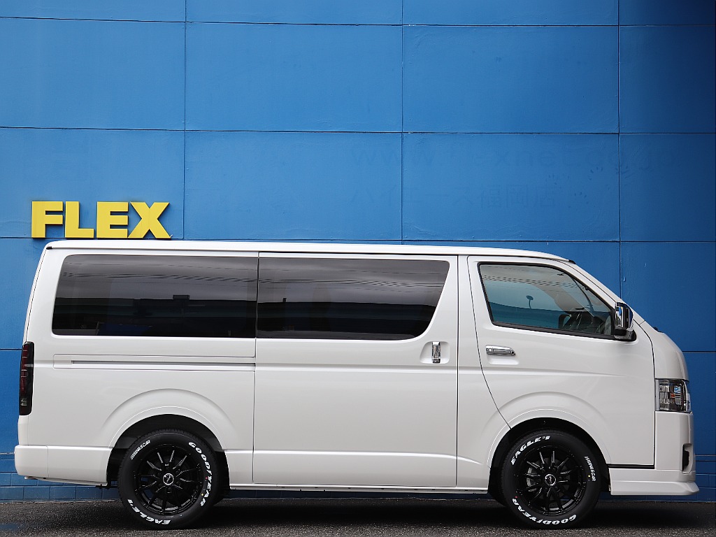 トヨタ ハイエースバン(8枚目)