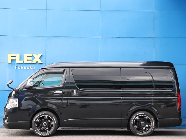 車高は1.5インチローダウン施工済みなので日々の乗り降りを楽にしてくれます！