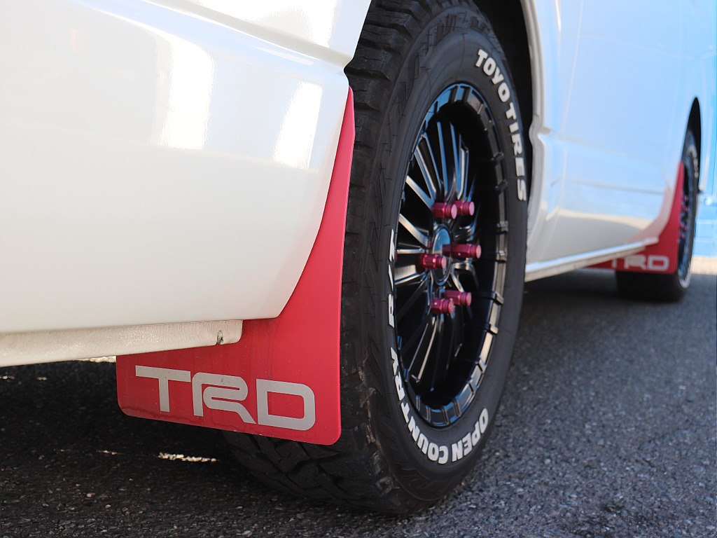 TRDマットフラップでしオフロード感満載に！
