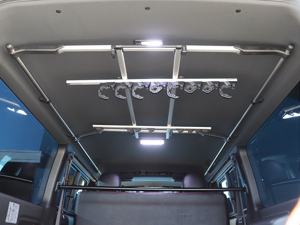 ロッドホルダー等釣り装備多数完備