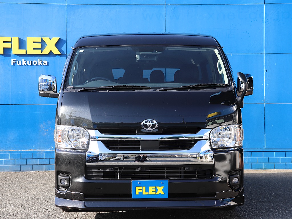 高年式！低走行！ワンオーナー車！中古車につき1台のご案内！福岡店にて展示中！お気軽にお問い合わせくださいませ♪