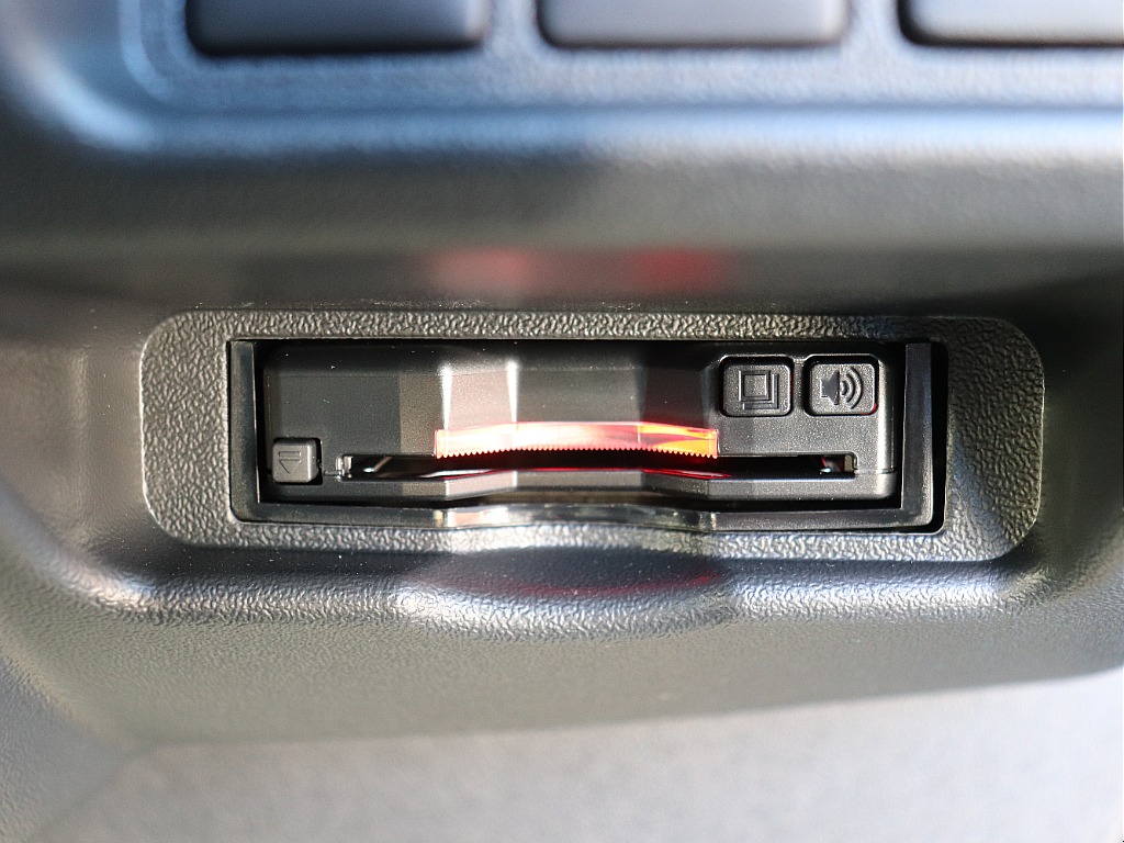 トヨタ ハイエース(16枚目)