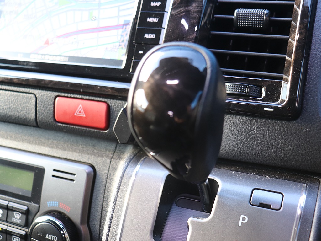 ハイエースの事なら専門店のフレックス福岡店へ！　現金を減らしにくいローン購入や、経費が使える法人様にぴったりのリースなどハイエースライフを始めるお手伝いを致します！