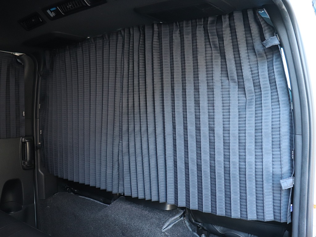 間仕切りカーテンでプライバシー保護◎