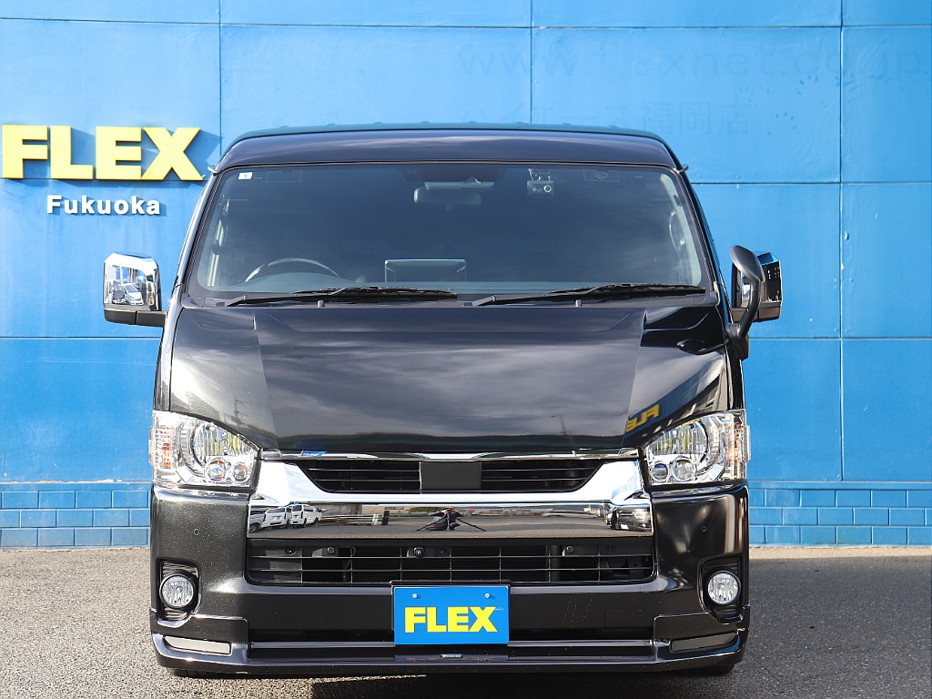 中古車につき1台のご案内！内外装カスタム多数完備した低走行車！福岡店にて展示中！お気軽にお問い合わせくださいませ