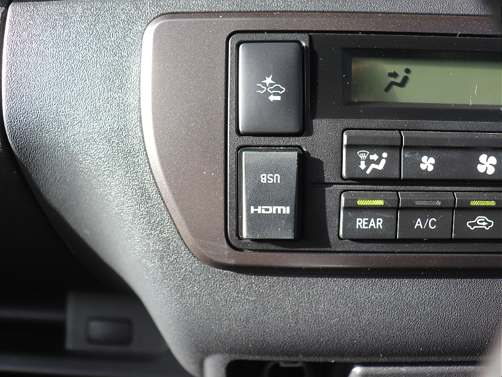 ハイエース福岡店は九州エリア最大級の取り扱い台数を誇る専門店です！キャンピングも取り扱い有り！