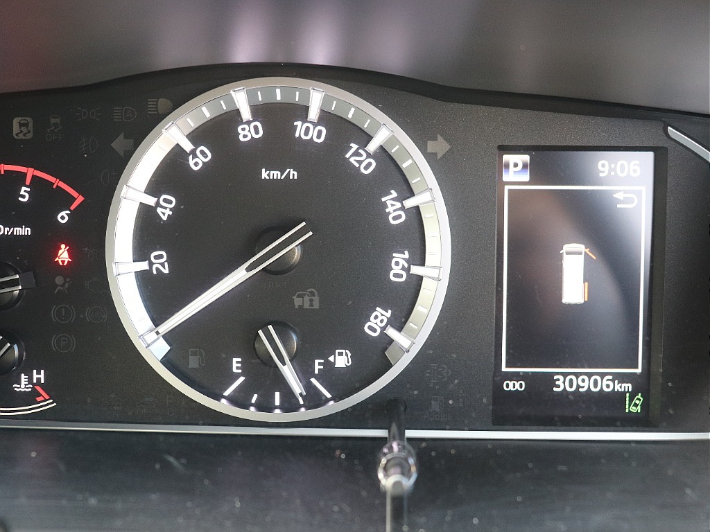 ハイエース福岡店は九州エリア最大級の取り扱い台数を誇る専門店です！キャンピングも取り扱い有り！