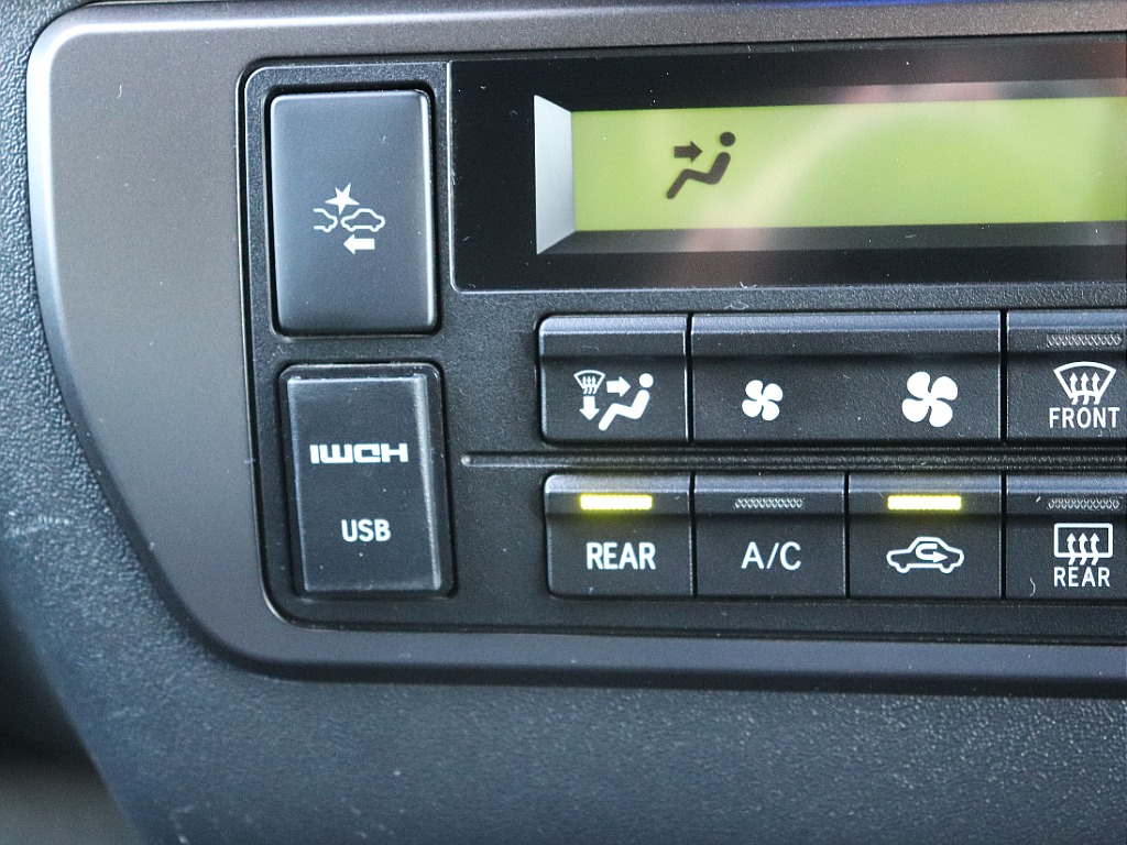 アルパインHDMIポート