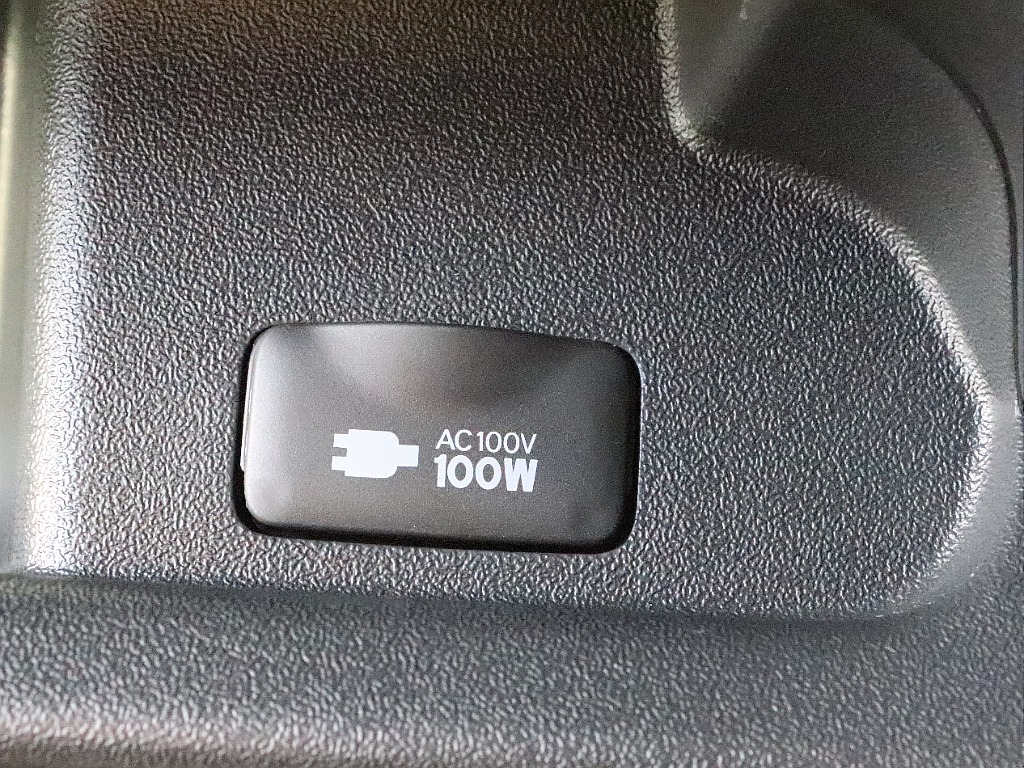 メーカーオプションAC100V電源