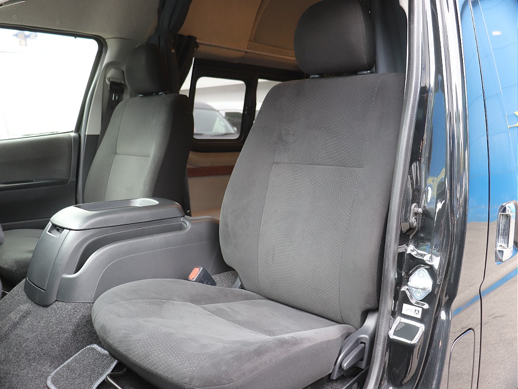 トヨタ ハイエースバン(11枚目)