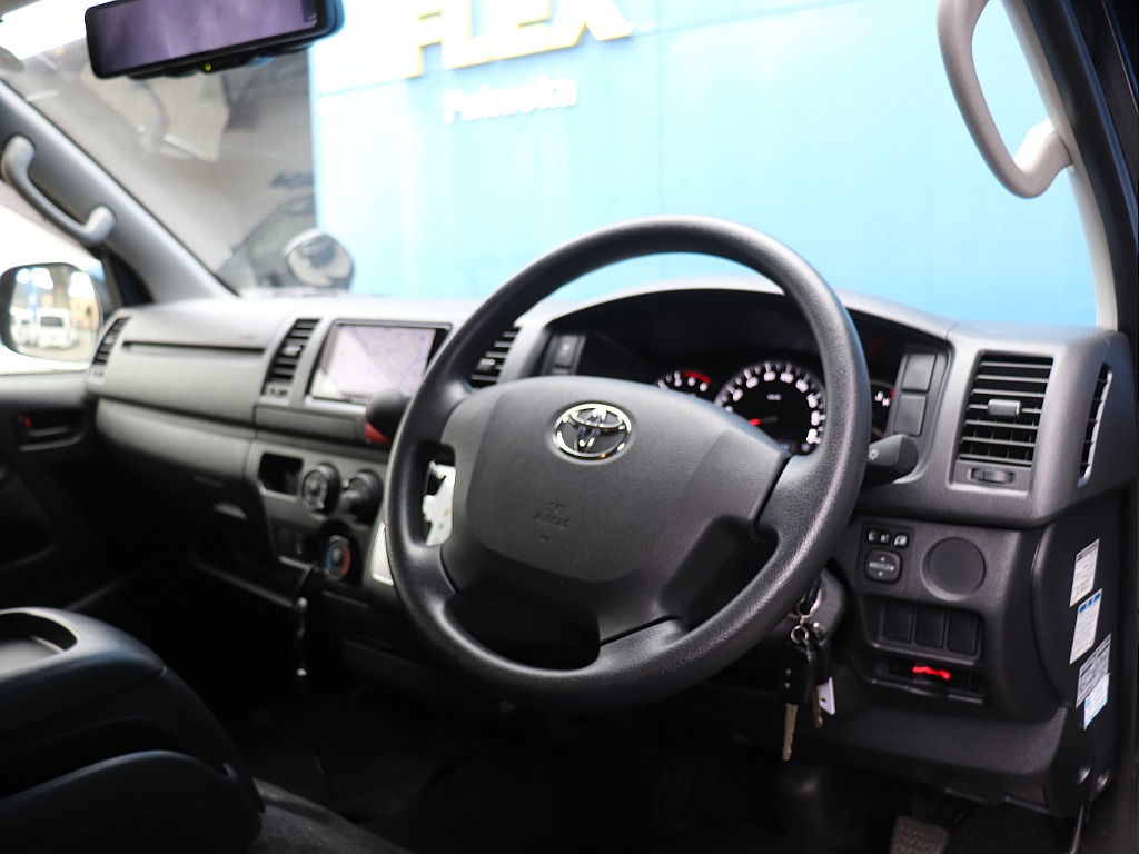 ハイエースの事なら専門店のフレックス福岡店へ！　現金を減らしにくいローン購入や、経費が使える法人様にぴったりのリースなどハイエースライフを始めるお手伝いを致します！