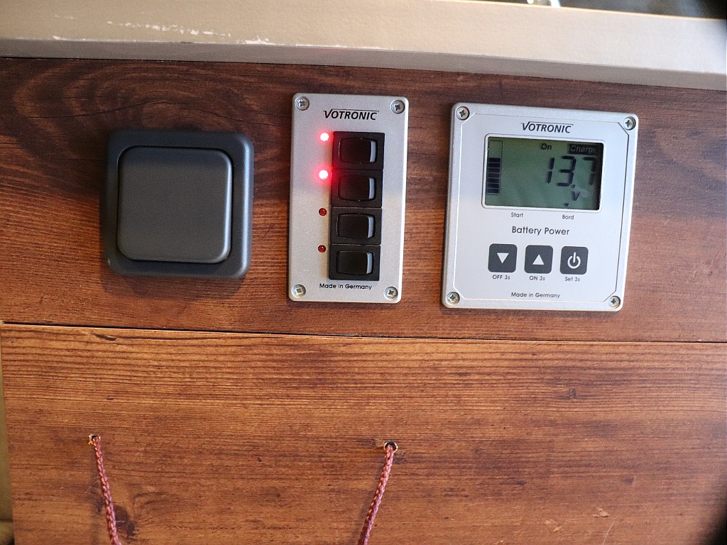 ハイエースの事なら専門店のフレックス福岡店へ！　現金を減らしにくいローン購入や、経費が使える法人様にぴったりのリースなどハイエースライフを始めるお手伝いを致します！