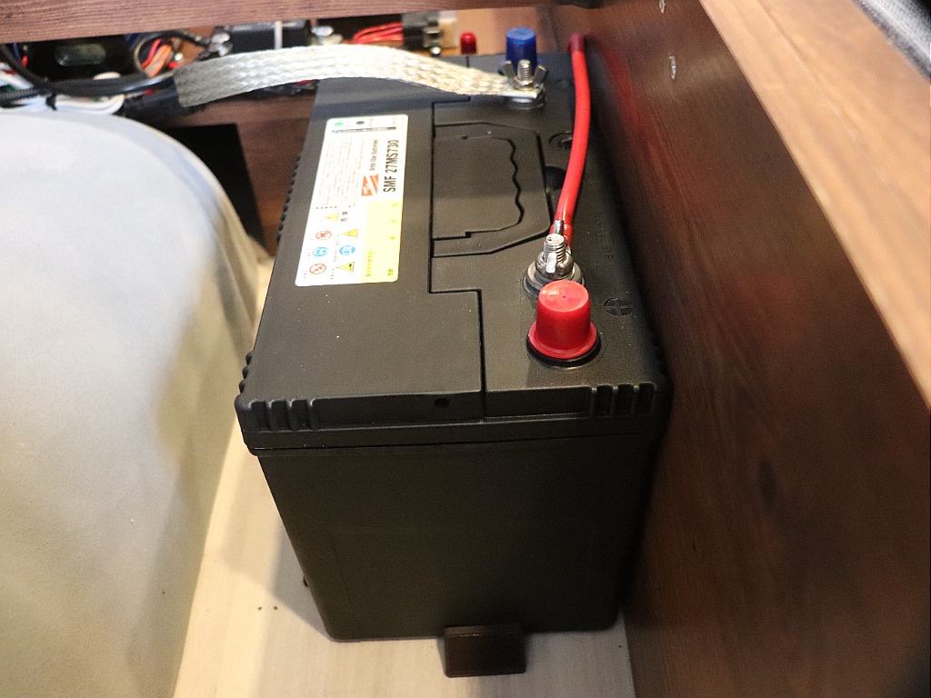 ハイエースの事なら専門店のフレックス福岡店へ！　現金を減らしにくいローン購入や、経費が使える法人様にぴったりのリースなどハイエースライフを始めるお手伝いを致します！