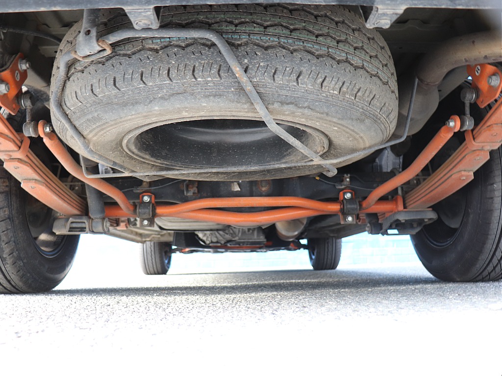 UIスタビライザー(前後)　オプティマリーフ(公認済)で乗り心地も満足！