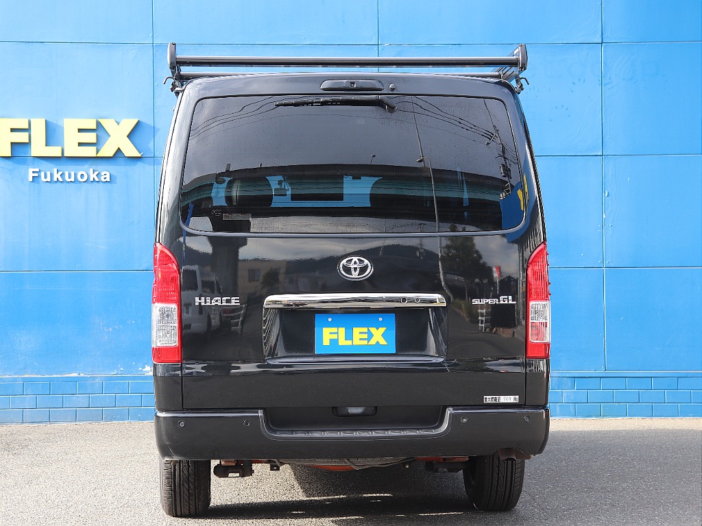 ハイエース福岡店は九州エリア最大級の取り扱い台数を誇る専門店です！キャンピングも取り扱い有り！
