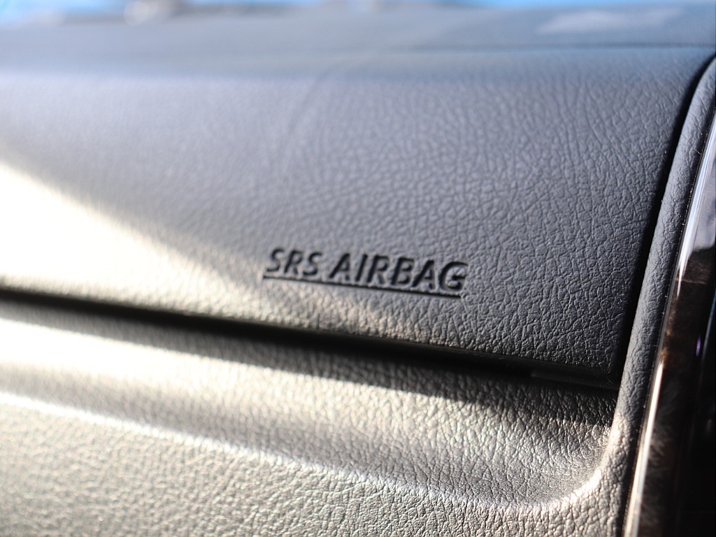 メーカーオプションSRSエアバック完備