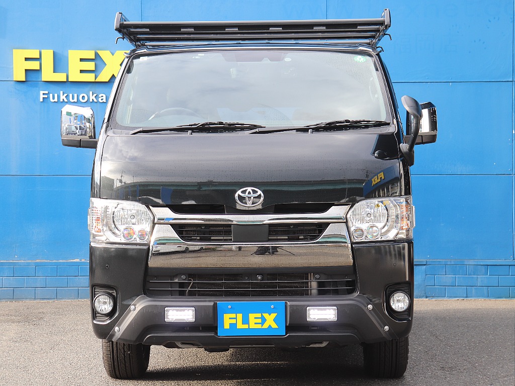 内外装カスタム多数完備した6型ダークプライムⅡ！高出力2800ディーゼルターボ4WD！中古車につき1台のご案内！福岡店にて展示中！お気軽にお問い合わせくださいませ♪