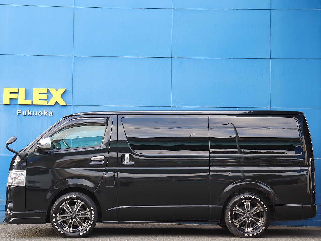 トヨタ ハイエースバン(5枚目)