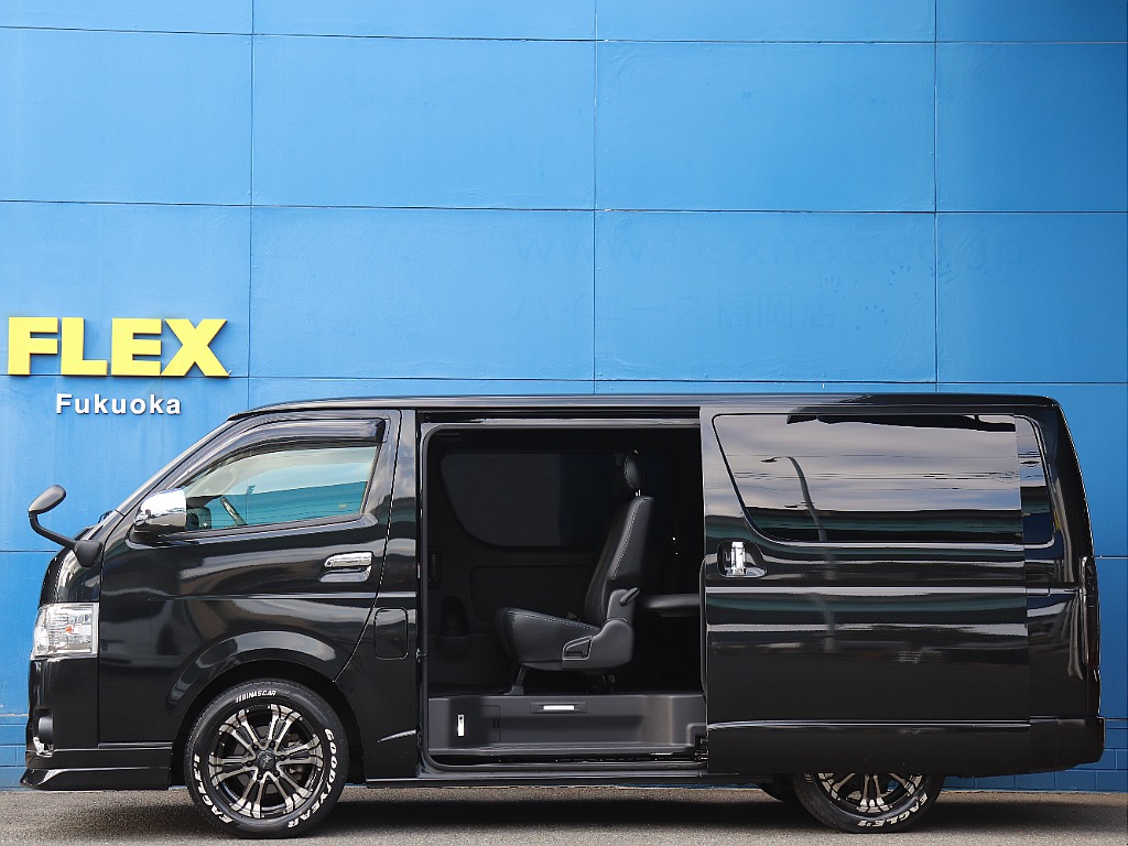 トヨタ ハイエースバン(6枚目)