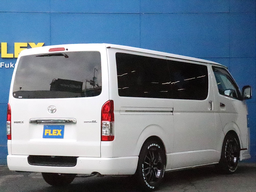 ハイエース福岡店は九州エリア最大級の取り扱い台数を誇る専門店です！キャンピングも取り扱い有り！