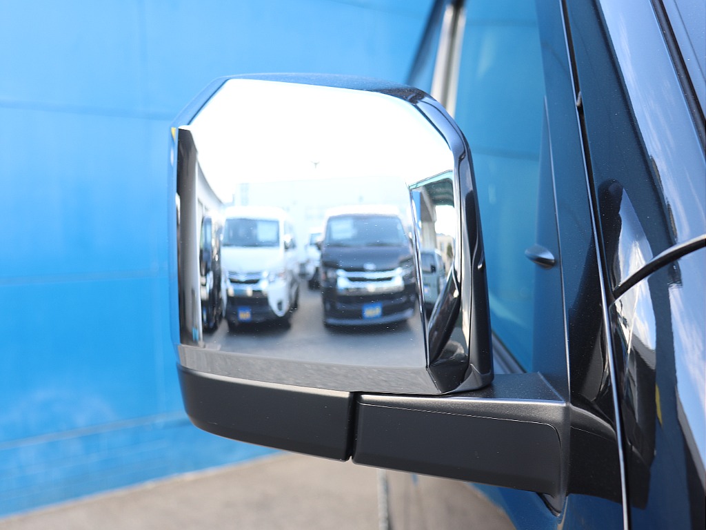 ハイエースの事なら専門店のフレックス福岡店へ！　現金を減らしにくいローン購入や、経費が使える法人様にぴったりのリースなどハイエースライフを始めるお手伝いを致します！