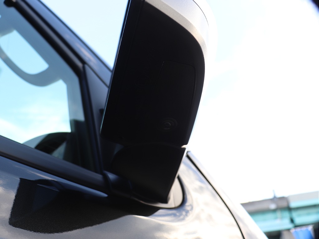 ハイエースの事なら専門店のフレックス福岡店へ！　現金を減らしにくいローン購入や、経費が使える法人様にぴったりのリースなどハイエースライフを始めるお手伝いを致します！