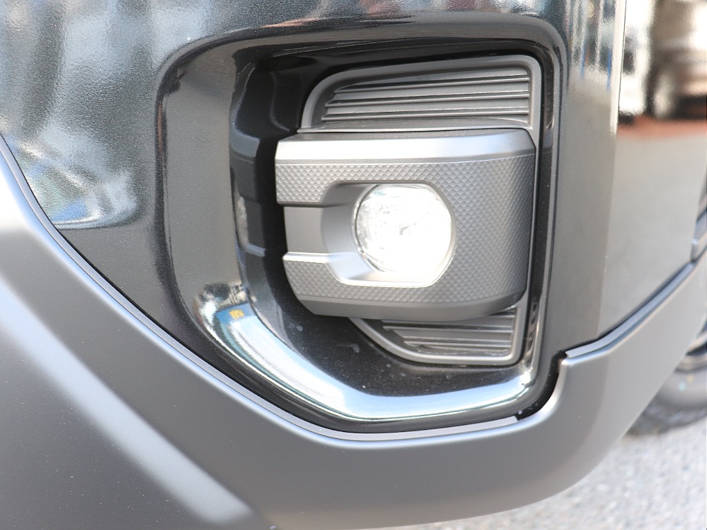 ハイエースの事なら専門店のフレックス福岡店へ！　現金を減らしにくいローン購入や、経費が使える法人様にぴったりのリースなどハイエースライフを始めるお手伝いを致します！