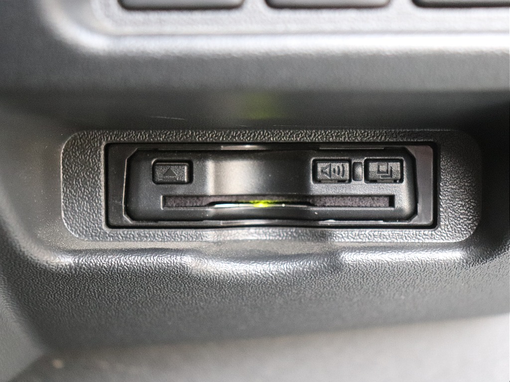 ハイウェイドライブの必需品ビルトインETC完備！セットアップ完了後お引渡し