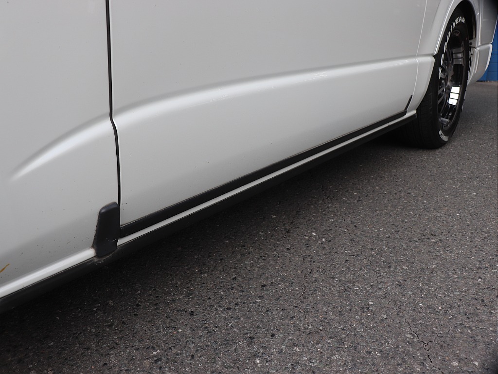 ハイエースの事なら専門店のフレックス福岡店へ！　現金を減らしにくいローン購入や、経費が使える法人様にぴったりのリースなどハイエースライフを始めるお手伝いを致します！