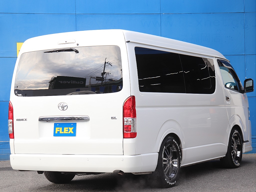 ハイエースの事なら専門店のフレックス福岡店へ！　現金を減らしにくいローン購入や、経費が使える法人様にぴったりのリースなどハイエースライフを始めるお手伝いを致します！