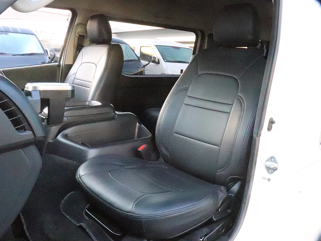 全席シートカバー装着済み！