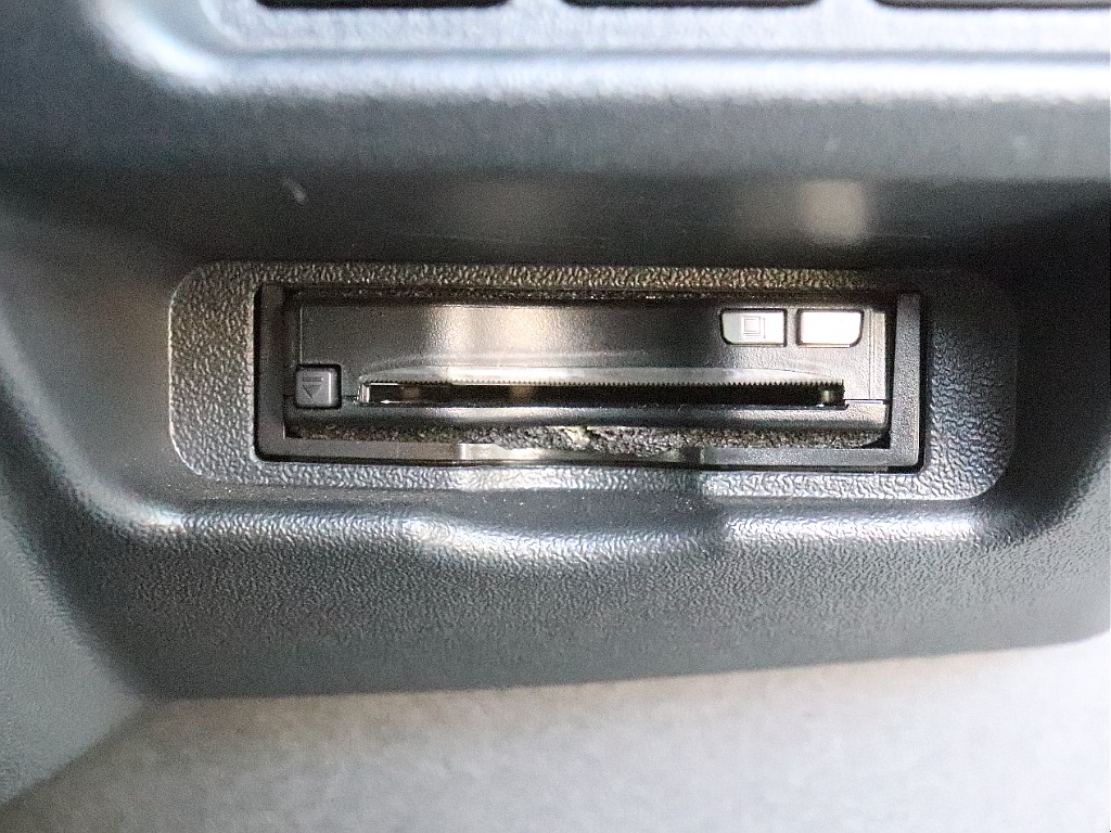 ハイウェイドライブの必需品ビルトインＥＴＣ完備！セットアップ完了後お引渡しさせていただきます♪