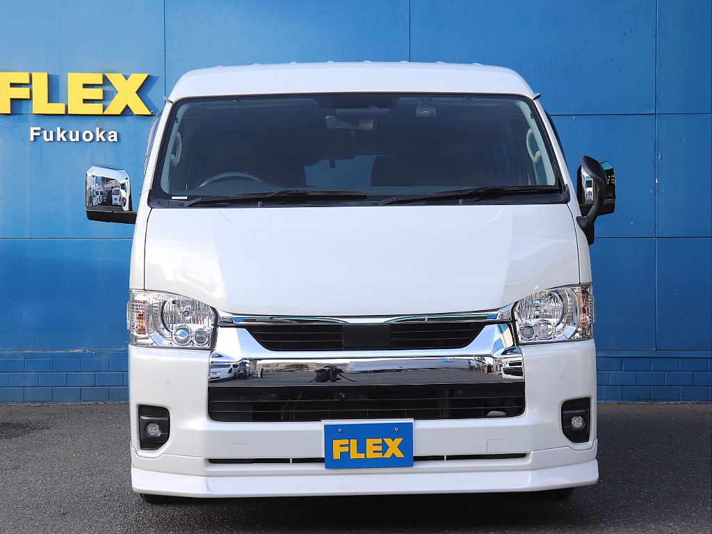 メーカーオプションの自動ドアやパノラミックビューモニター等多数完備！追加カスタム大歓迎◎福岡店にて展示中！お気軽にお問い合わせくださいませ♪