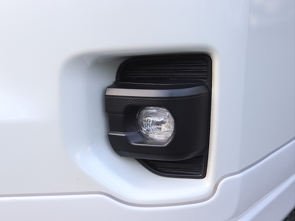 ハイエースの事なら専門店のフレックス福岡店へ！　現金を減らしにくいローン購入や、経費が使える法人様にぴったりのリースなどハイエースライフを始めるお手伝いを致します！