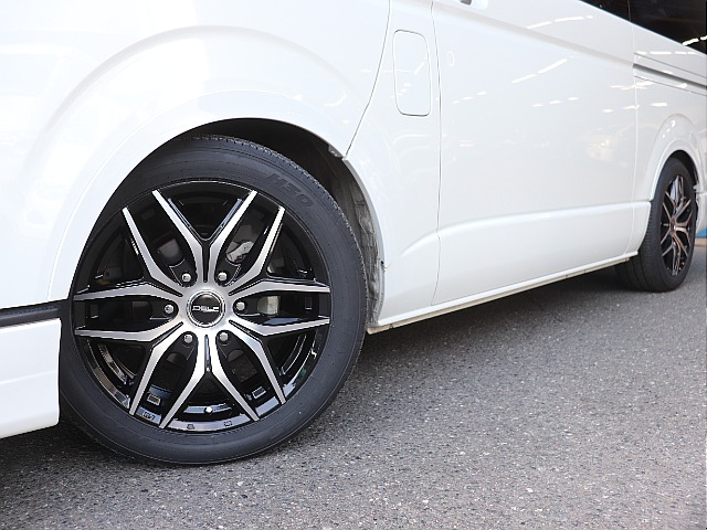 Delf01ブラックポリッシュ18インチAW、TOYOH30タイヤをインストール！