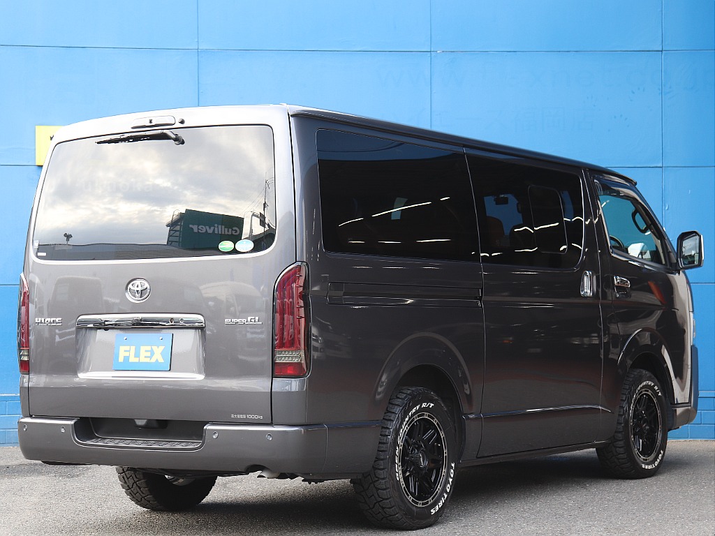 ハイエースの事なら専門店のフレックス福岡店へ！　現金を減らしにくいローン購入や、経費が使える法人様にぴったりのリースなどハイエースライフを始めるお手伝いを致します！