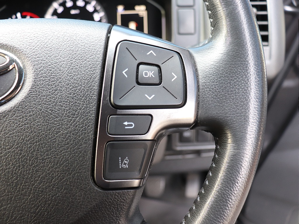 ハイエースの事なら専門店のフレックス福岡店へ！　現金を減らしにくいローン購入や、経費が使える法人様にぴったりのリースなどハイエースライフを始めるお手伝いを致します！