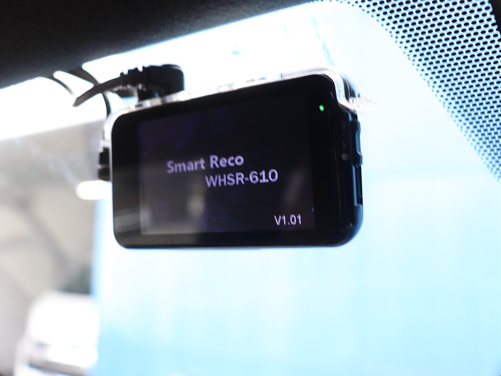 ハイエースの事なら専門店のフレックス福岡店へ！　現金を減らしにくいローン購入や、経費が使える法人様にぴったりのリースなどハイエースライフを始めるお手伝いを致します！