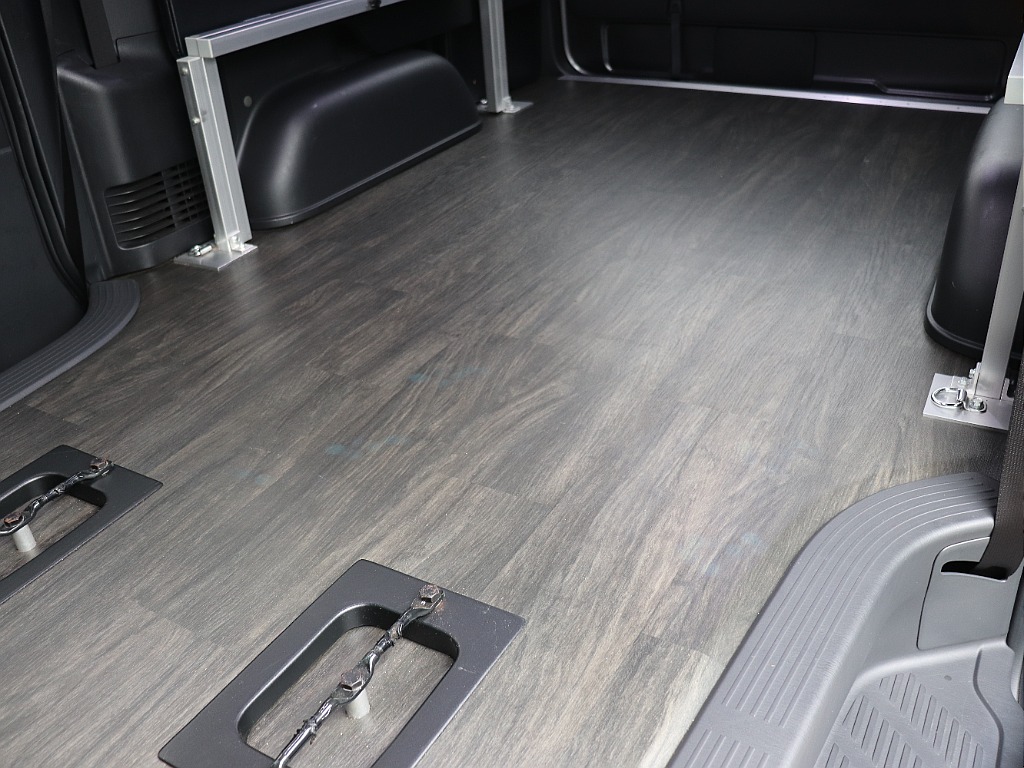 トヨタ ハイエースバン(38枚目)