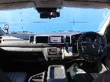 トヨタ ハイエース(2枚目)