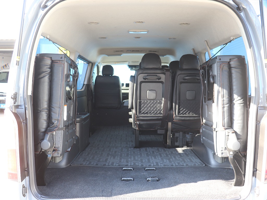 トヨタ ハイエース(26枚目)