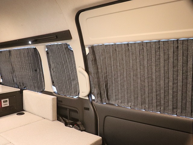 カーテンもあるのでプライバシー保護も◎