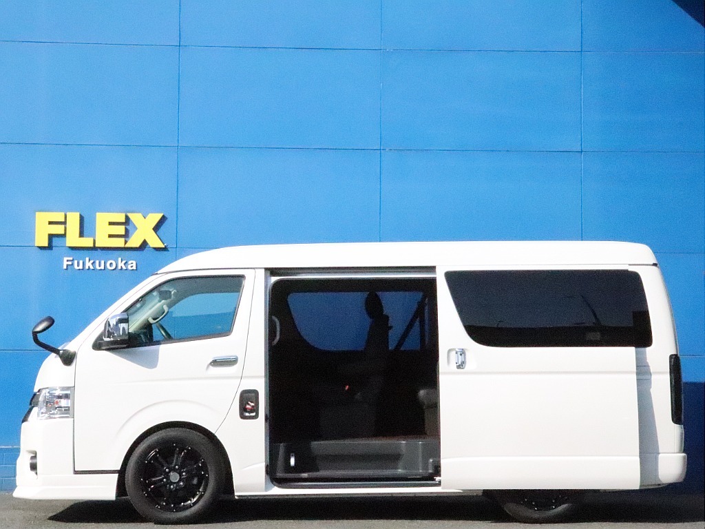 トヨタ ハイエース(5枚目)