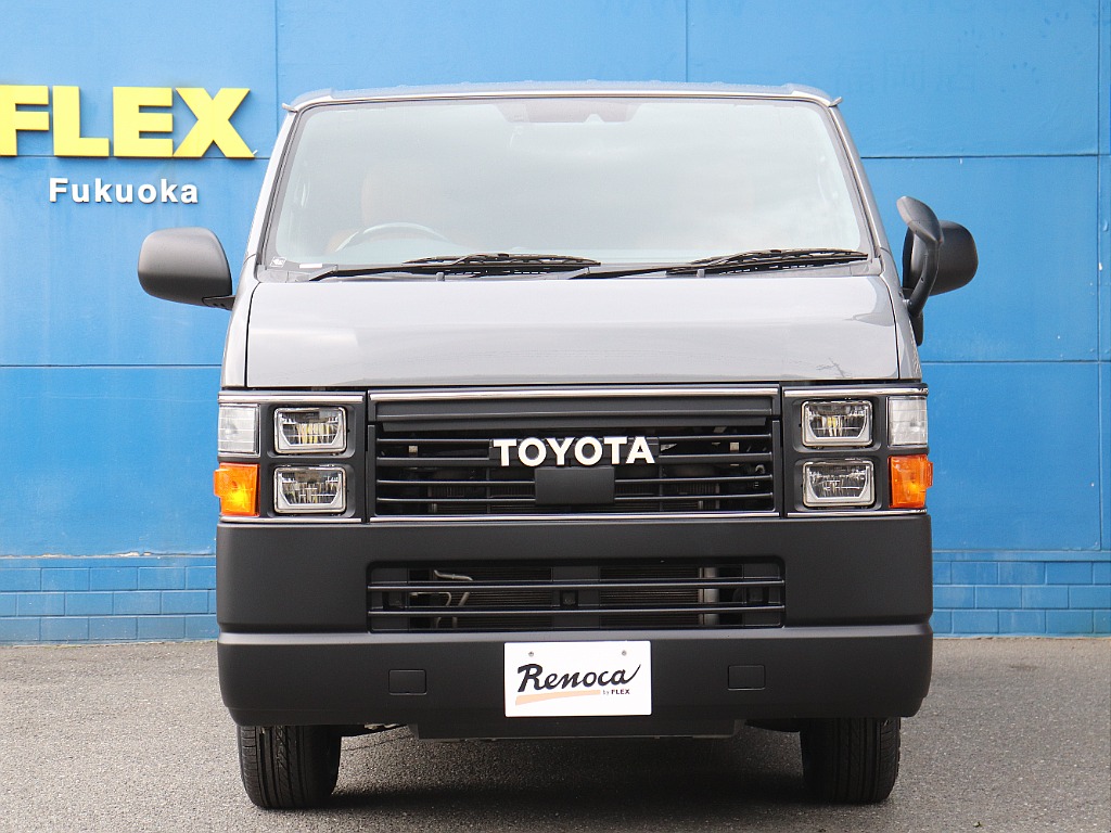 古車につき【限定1台】のご案内これだけの装備が揃った「即戦力」の一台。現在、福岡店にて展示中です！見た目にも機能にも妥協したくない方、ぜひ一度実車をご覧ください。