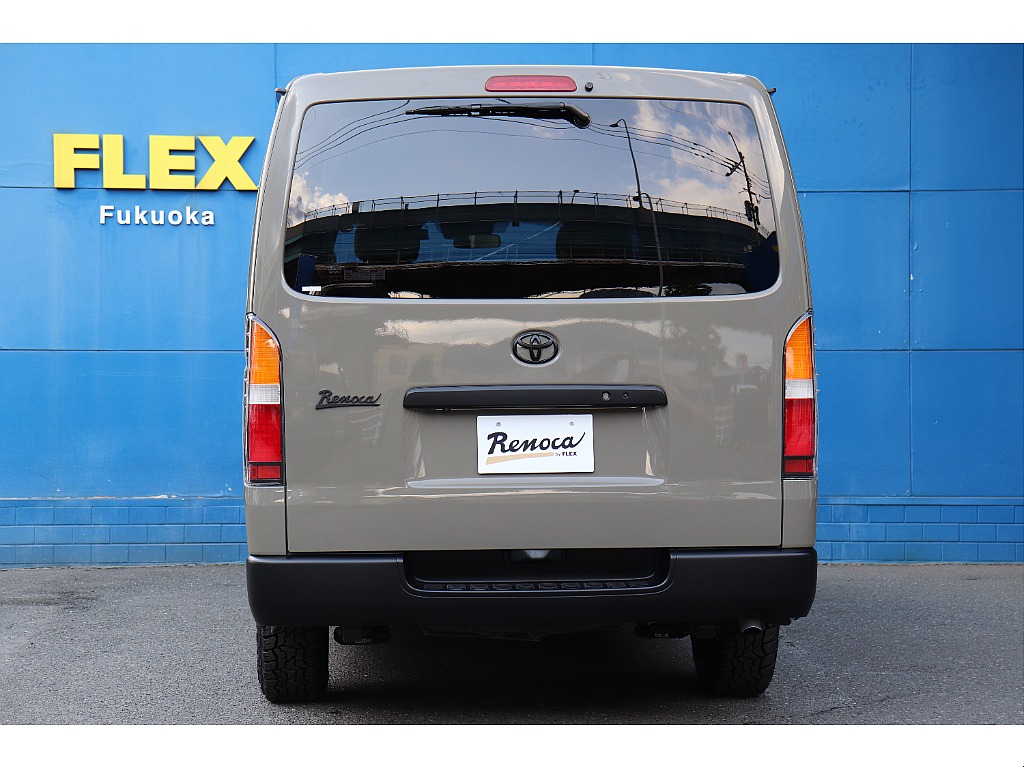 トヨタ ハイエースバン(17枚目)