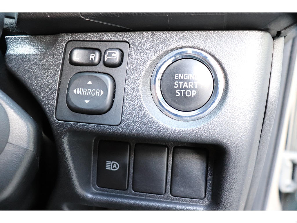 トヨタ ハイエースバン(31枚目)