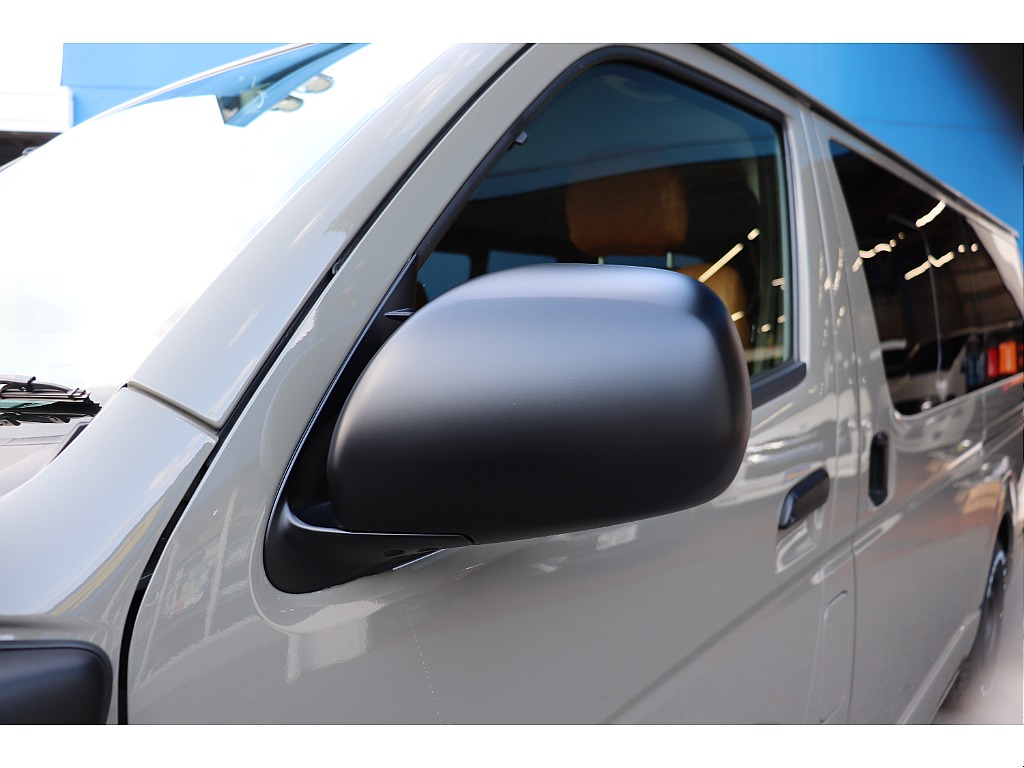 トヨタ ハイエースバン(9枚目)