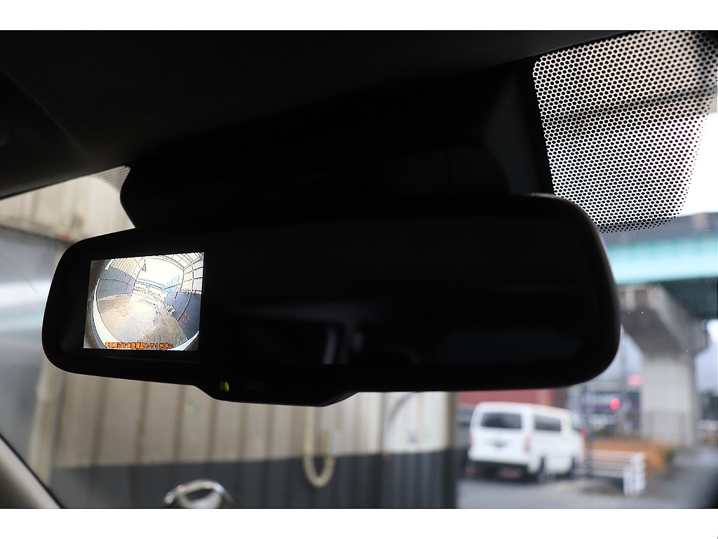 バックカメラ内蔵防眩ミラー！