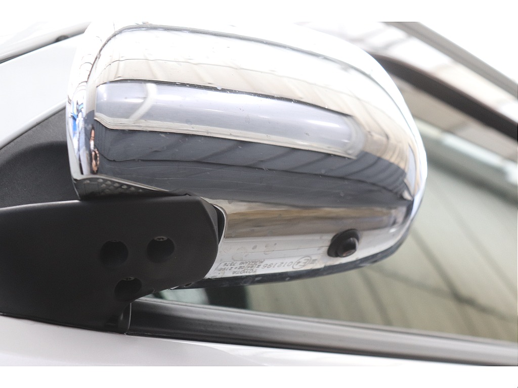 ハイエースの事なら専門店のフレックス福岡店へ！　現金を減らしにくいローン購入や、経費が使える法人様にぴったりのリースなどハイエースライフを始めるお手伝いを致します！