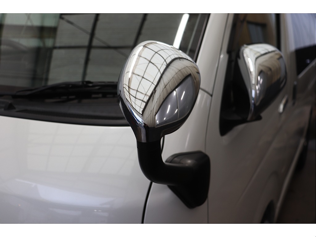 ハイエースの事なら専門店のフレックス福岡店へ！　現金を減らしにくいローン購入や、経費が使える法人様にぴったりのリースなどハイエースライフを始めるお手伝いを致します！